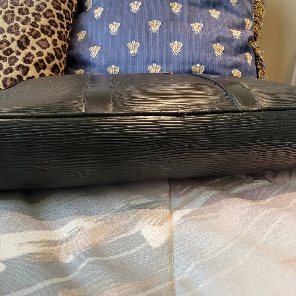 Louis Vuitton Black LeatherTaiga Epi Briefcase Vintage